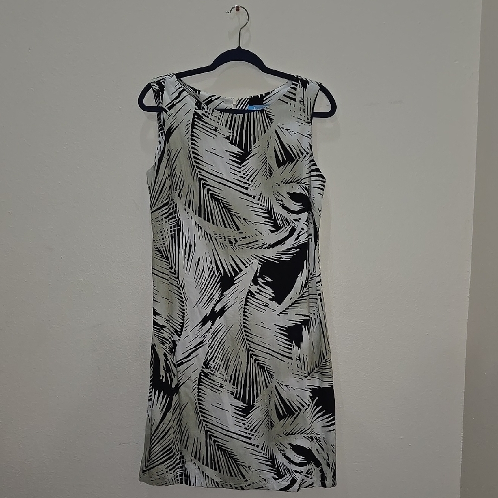 Black and White Sleeveless Dress